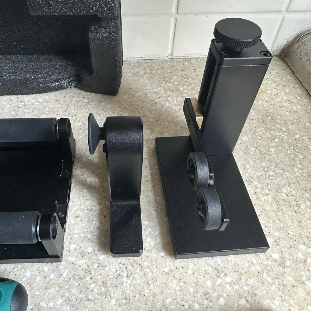 xTool RA2 Rotary Attachment Pro for S1, F1, F1 Ultra P2, M1 Ultra Engraver Read*